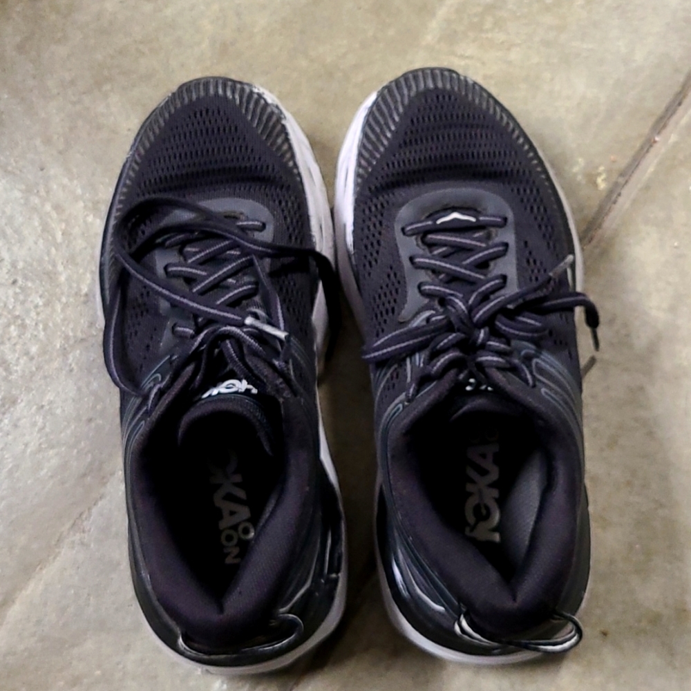 Hoka Bondi7 One On